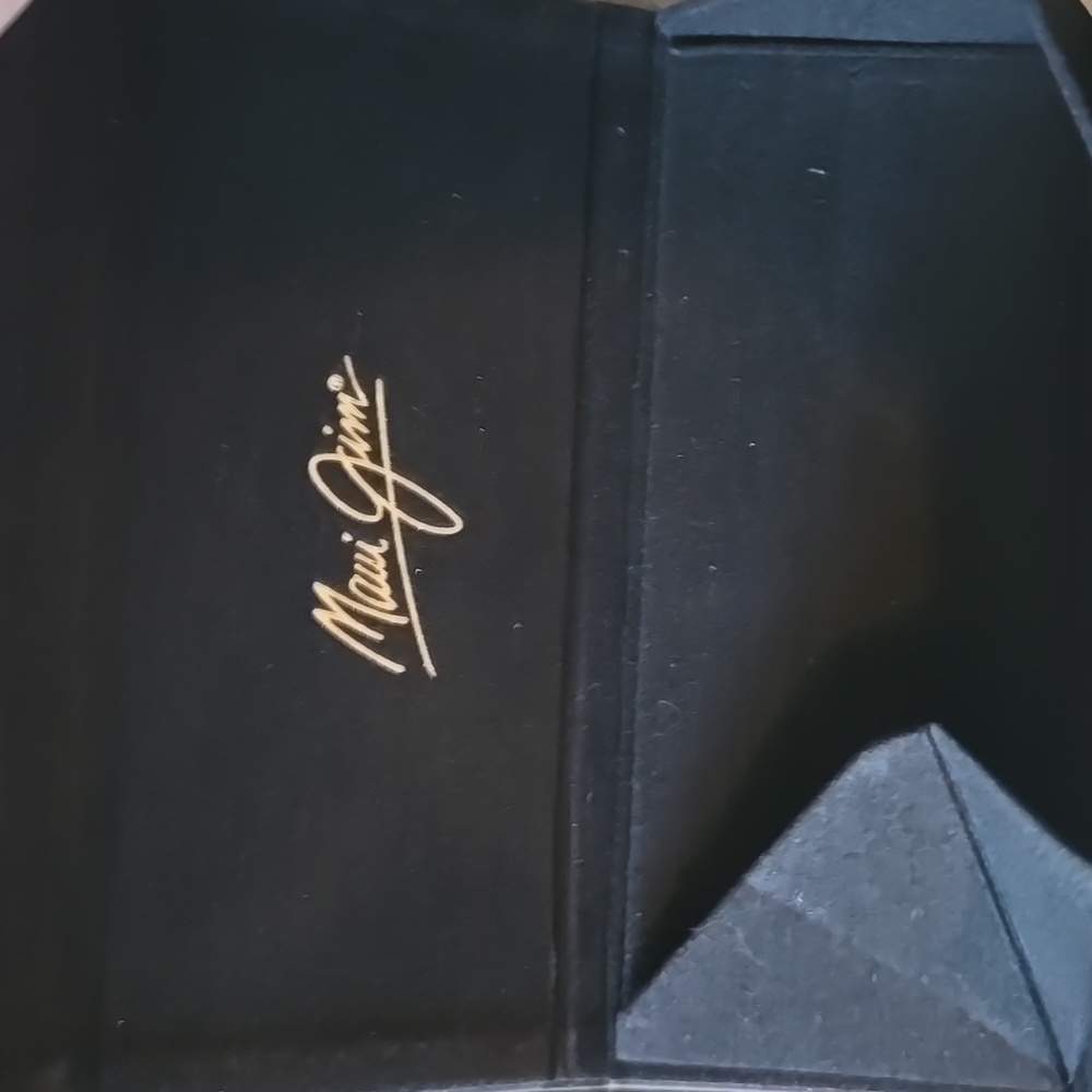 Maui Jim Case - Picture 3 of 3